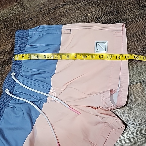 American Eagle Men's Small Swim Trunks - Picture 9 of 12